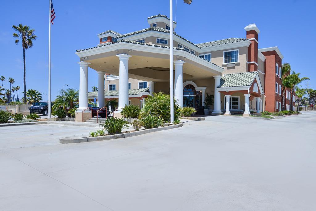 Comfort Suites Oceanside Camp Pendleton Area Exterior photo